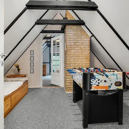 4 Bedroom Lovely In *