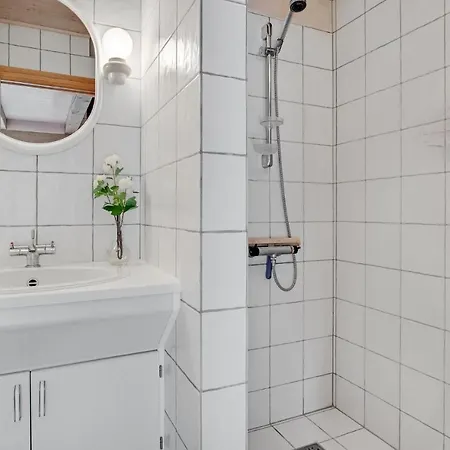 4 Bedroom Lovely In *